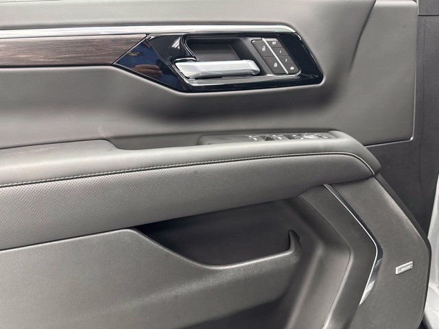 2026 Chevrolet Suburban Premier - Photo 9