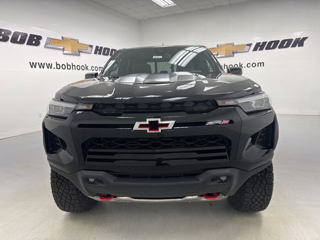 2025 Chevrolet Colorado ZR2 photo 2