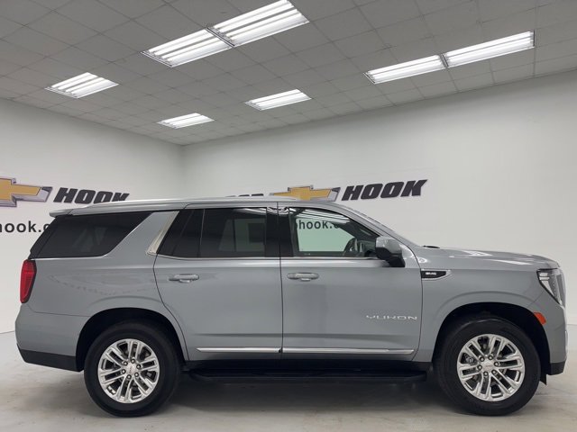 2024 Gmc Yukon SLT photo 4