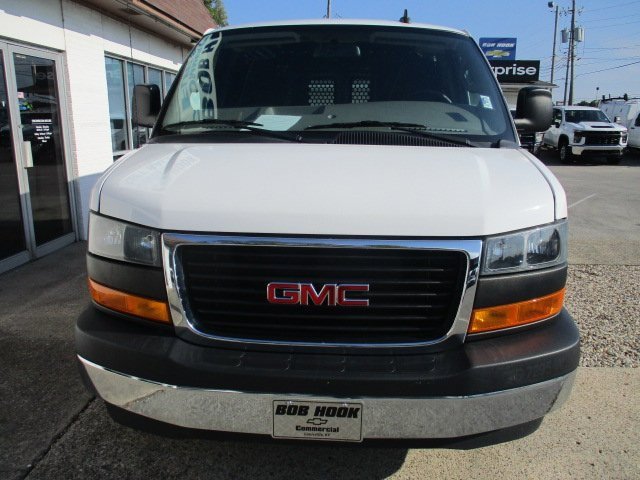 2023 Gmc Savana Cargo 2500 photo 2