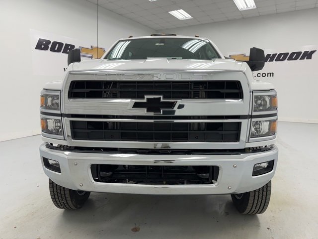 2024 Chevrolet Silverado 5500HD Work Truck photo 2