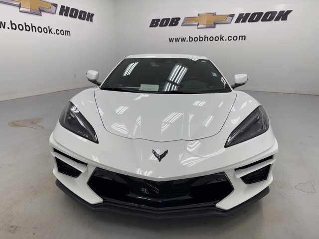 2024 Chevrolet Corvette Stingray 2LT photo 2