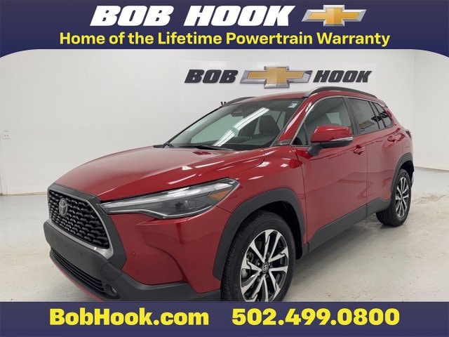 2024 Toyota Corolla Cross XLE's photo