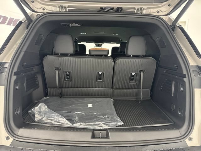 2027 Chevrolet Traverse Z71 - Photo 28