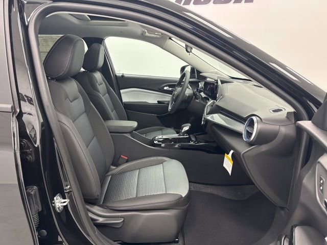 2026 Chevrolet Trax LT - Photo 30