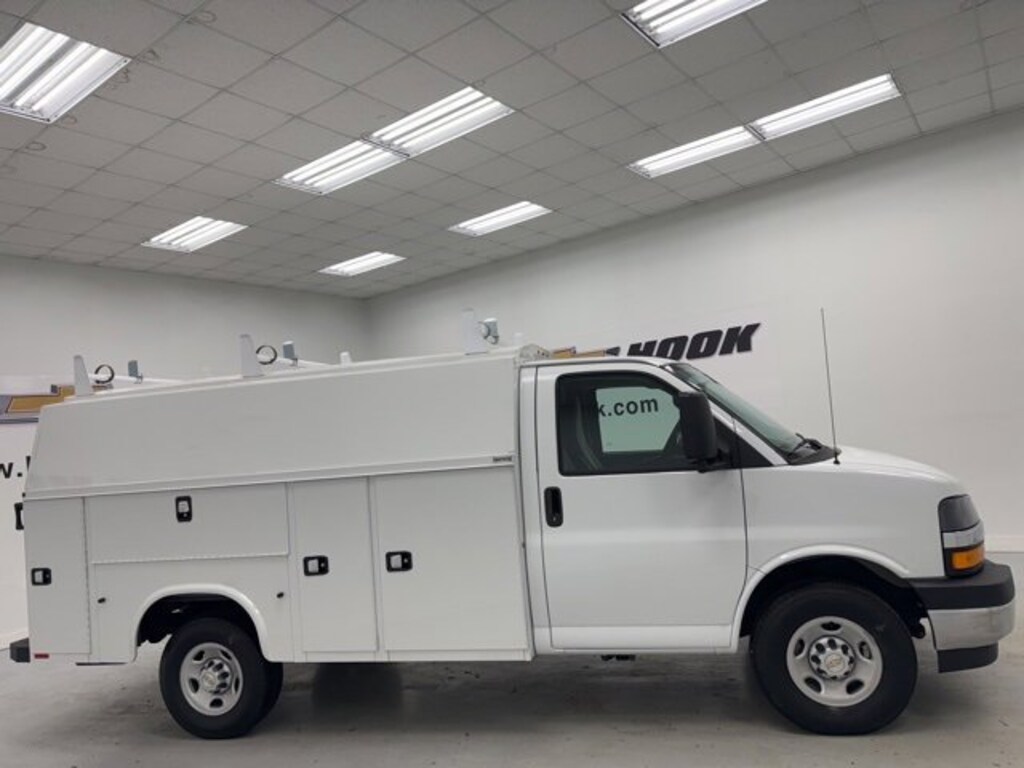 New 2025 Chevrolet Express Cutaway 3500 1WT Cutaway Van