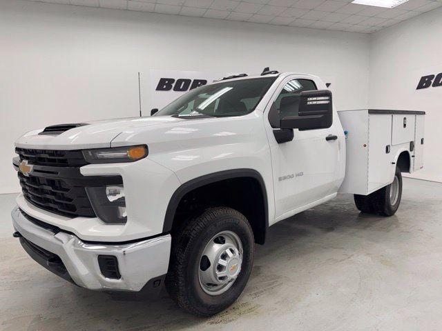 2025 Chevrolet Silverado 3500 Chassis Cab Work Truck