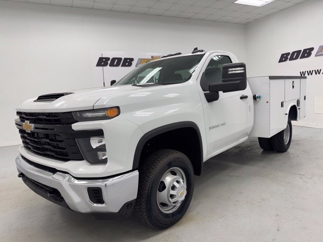 2025 Chevrolet Silverado 3500 Chassis Cab Work Truck