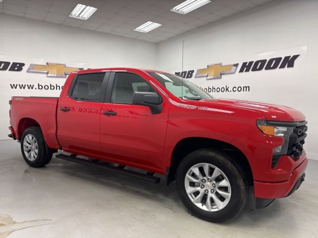 New 2026 Chevrolet Silverado 1500 Custom Truck