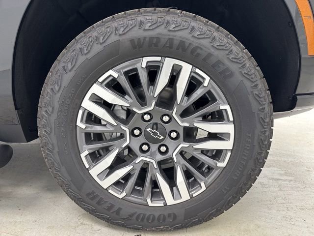 2026 Chevrolet Suburban Z71 - Photo 38