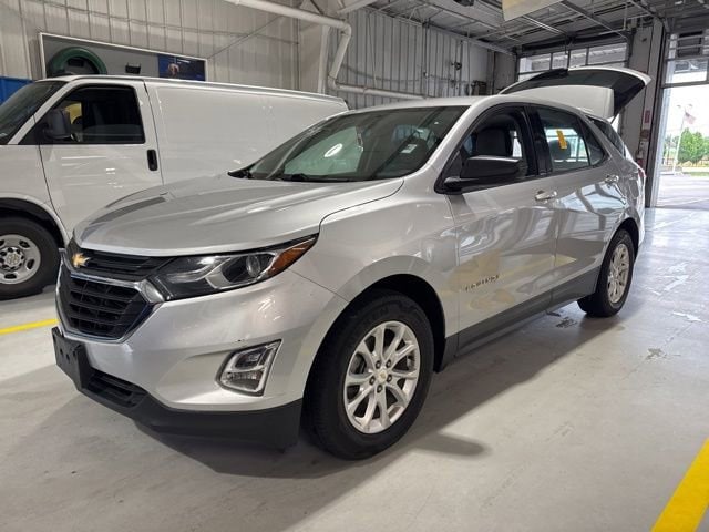 2018 Chevrolet Equinox LS's photo