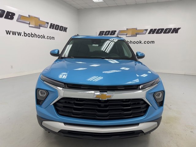 2026 Chevrolet Trailblazer LT photo 2