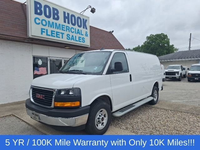 2024 GMC Savana 2500's photo