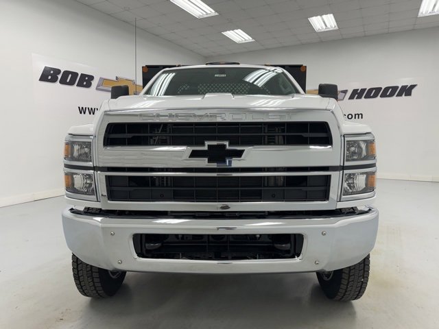 2024 Chevrolet Silverado 4500HD Work Truck photo 2