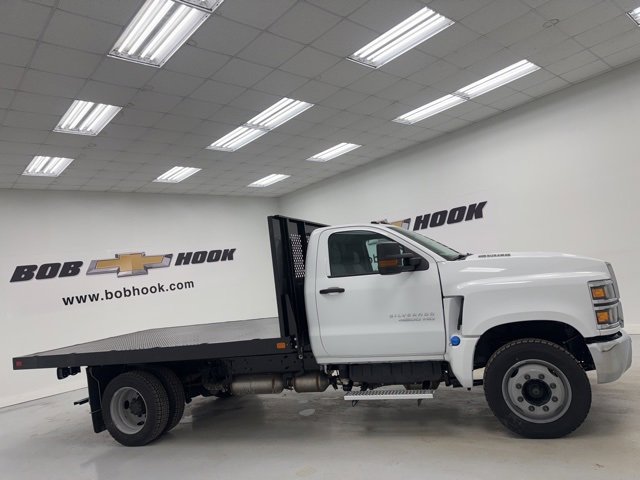 2024 Chevrolet Silverado 4500HD Work Truck photo 4