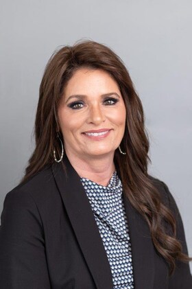 Staff member Cecilia Browning from ID_6373d419b967