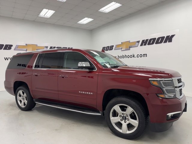 2017 Chevrolet Suburban Premier photo 3