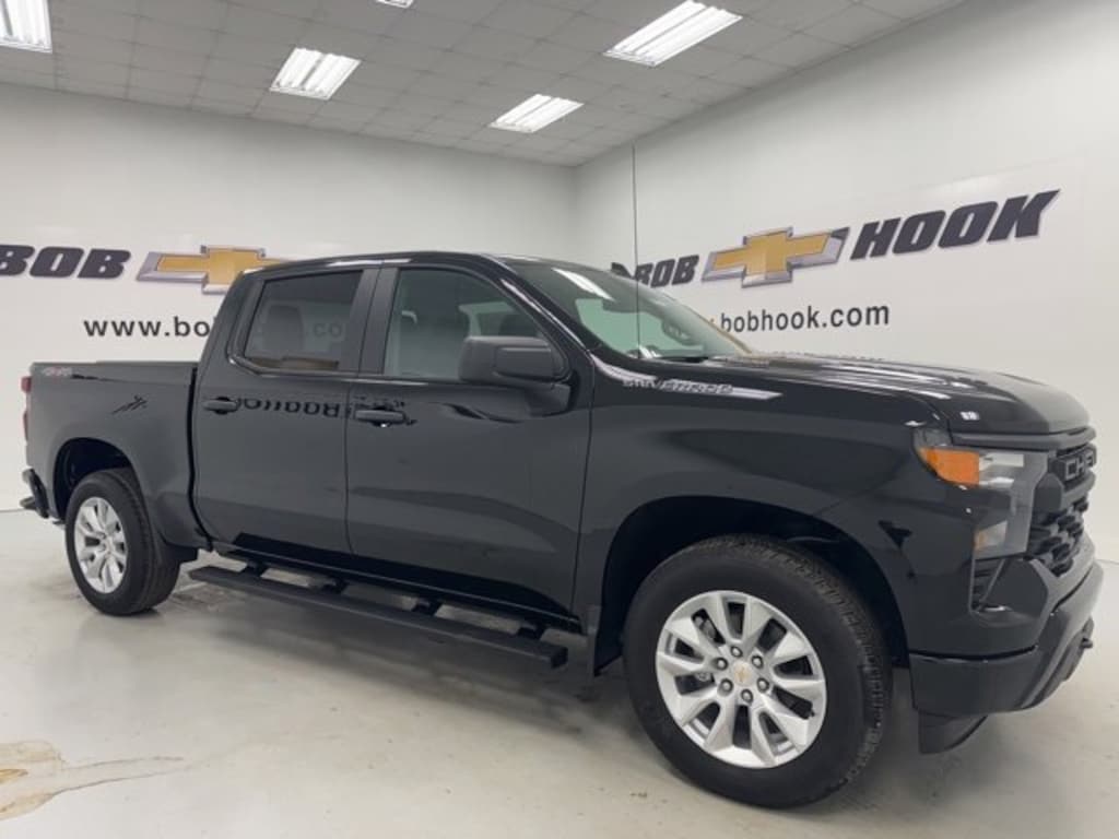 New 2026 Chevrolet Silverado 1500 Custom Truck