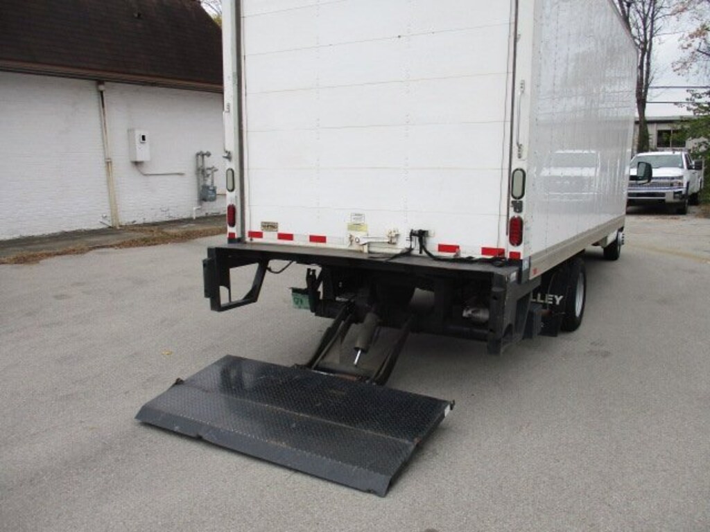 Used 2017 GMC Savana Cutaway 4500 4500 Van 177 Truck