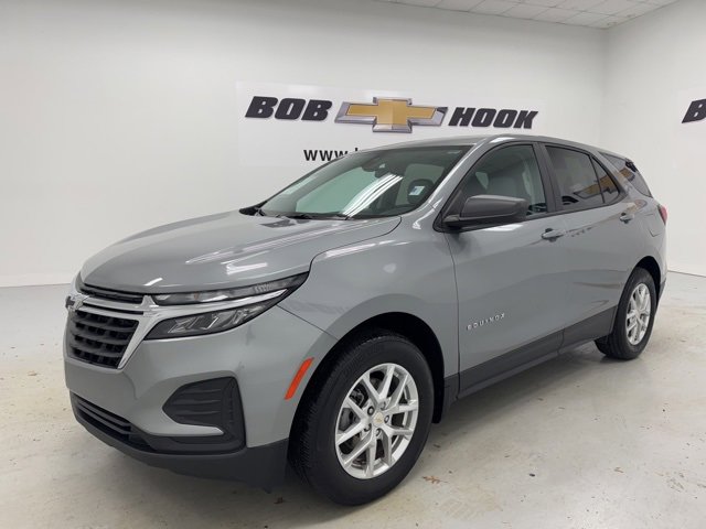 2023 Chevrolet Equinox LS's photo