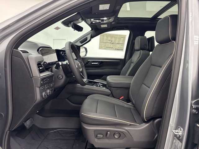 2026 Chevrolet Suburban Premier - Photo 23