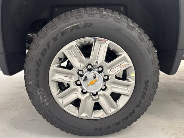 2026 Chevrolet Silverado 2500 HD High Country - Photo 39