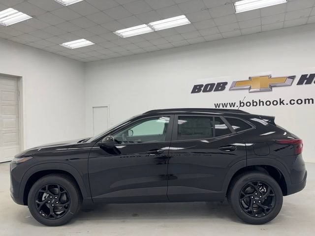2026 Chevrolet Trax LT - Photo 8