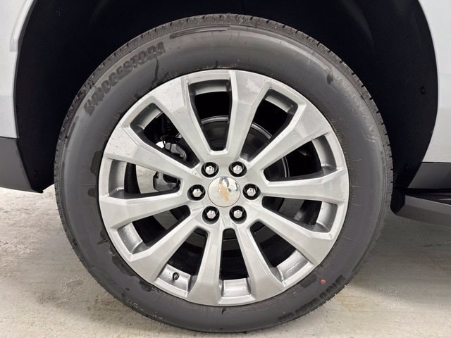 2026 Chevrolet Suburban Premier - Photo 38