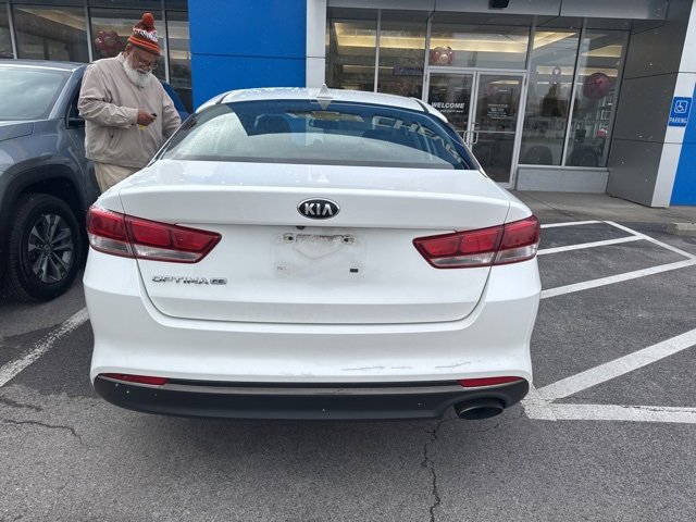2016 Kia Optima LX photo 4