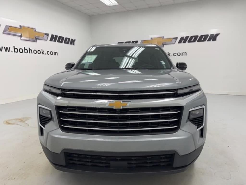 Used 2024 Chevrolet Traverse LT SUV