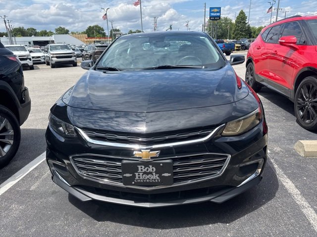 2016 Chevrolet Malibu Premier photo 2