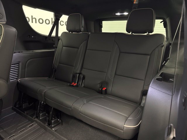 2026 Chevrolet Suburban Premier - Photo 30