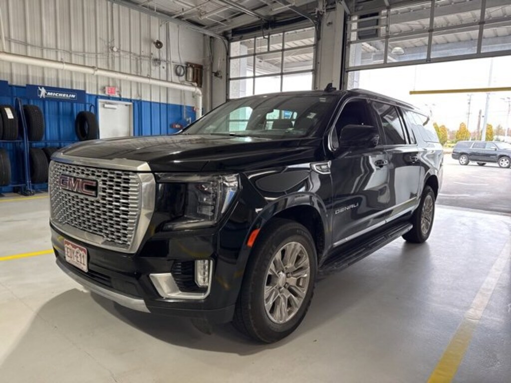 Used 2024 GMC Yukon XL Denali SUV