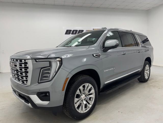 2025 GMC Yukon Denali AWD's photo