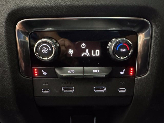 2026 Chevrolet Suburban Premier - Photo 26