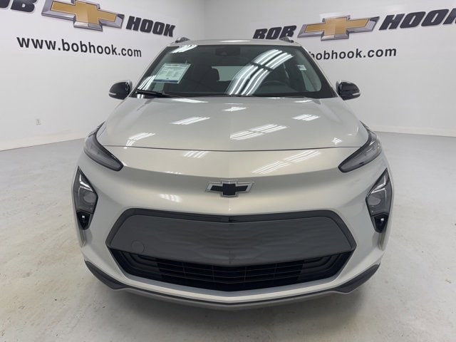 Used 2023 Chevrolet Bolt EUV LT with VIN 1G1FY6S09P4134780 for sale in Louisville, KY