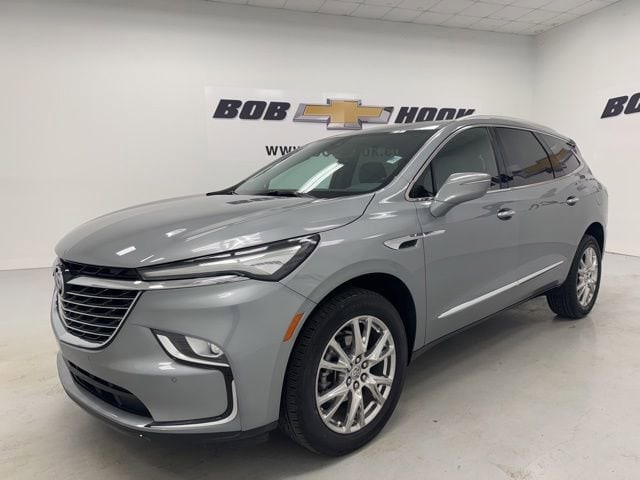 2023 Buick Enclave Essence's photo