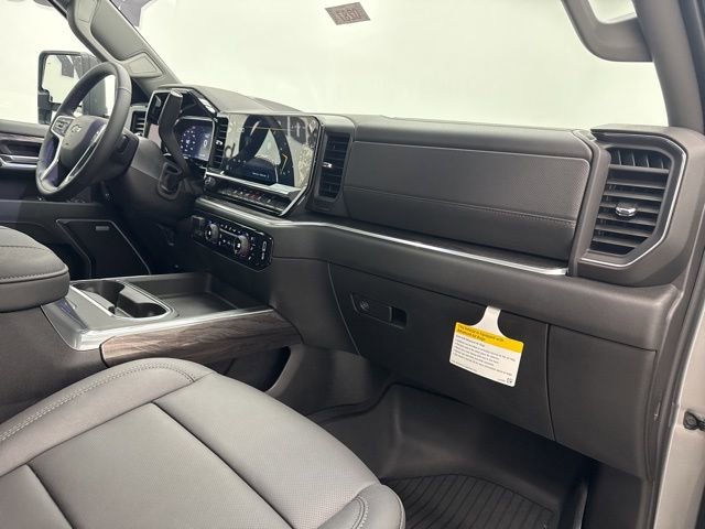2026 Chevrolet Silverado 3500 HD LTZ - Photo 35