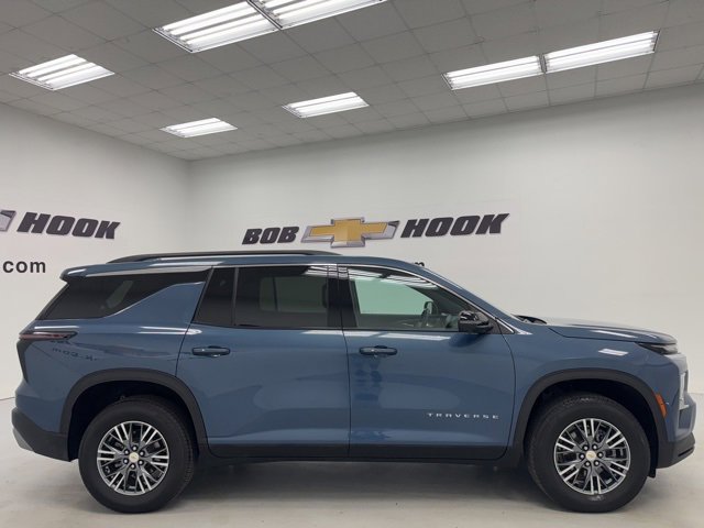 2024 Chevrolet Traverse photo 4