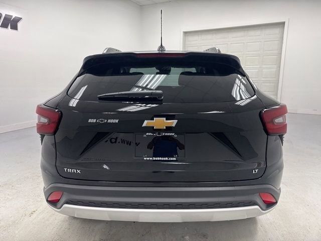 2026 Chevrolet Trax LT - Photo 6