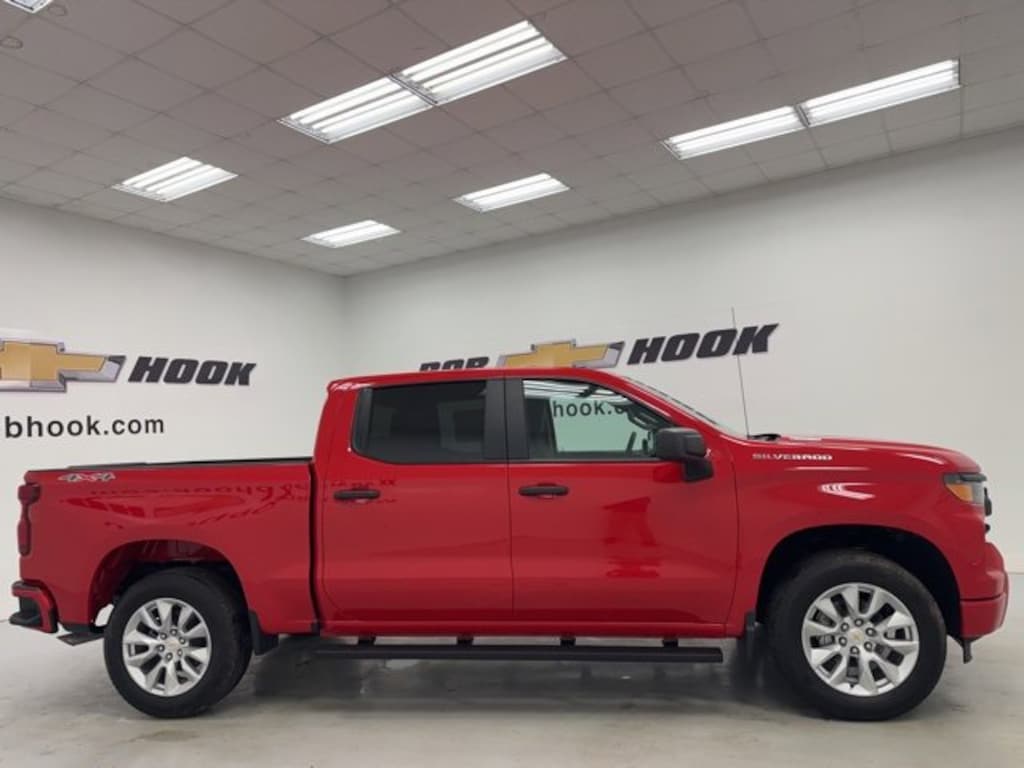 New 2026 Chevrolet Silverado 1500 Custom Truck