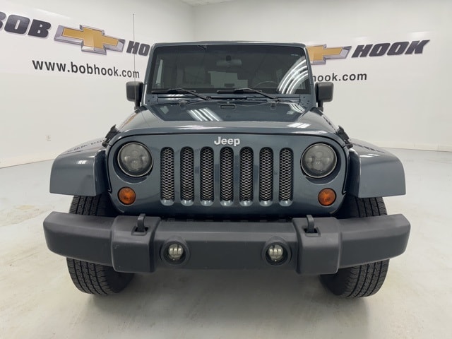 Used 2008 Jeep Wrangler Unlimited Sahara with VIN 1J8GA59108L591731 for sale in Louisville, KY