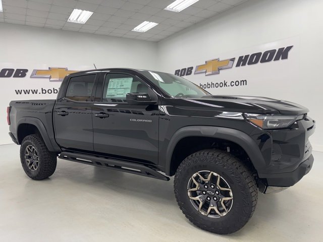 2025 Chevrolet Colorado ZR2 photo 3