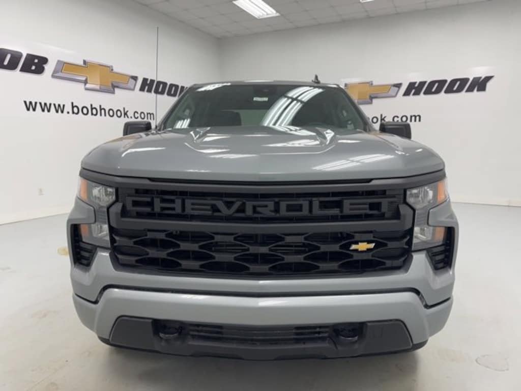 New 2026 Chevrolet Silverado 1500 Custom Truck