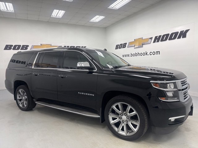 2015 Chevrolet Suburban LTZ photo 3