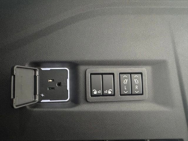 2026 Chevrolet Tahoe Premier - Photo 30