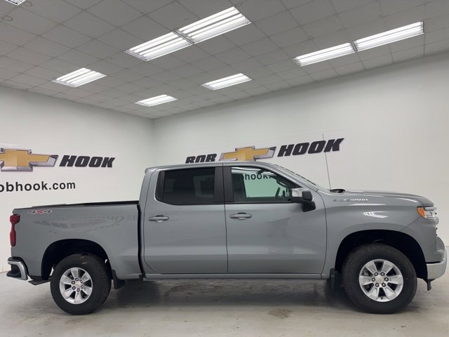 2026 Chevrolet Silverado 1500 LT photo 4