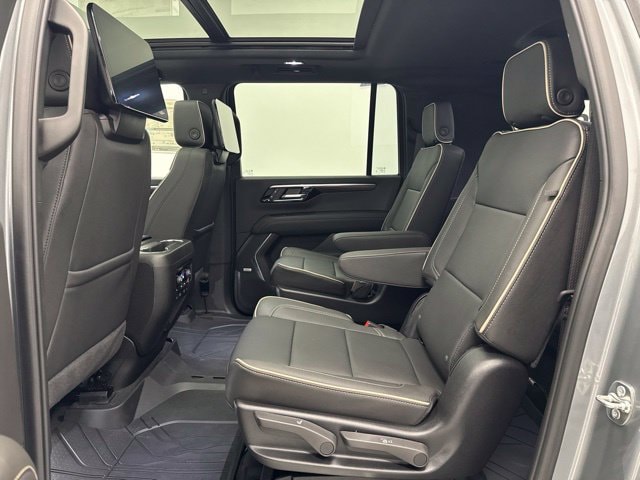 2026 Chevrolet Suburban Premier - Photo 29