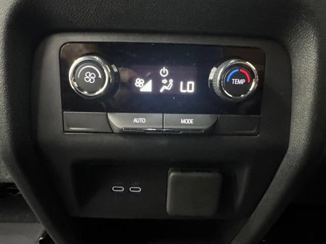 2027 Chevrolet Traverse Z71 - Photo 25