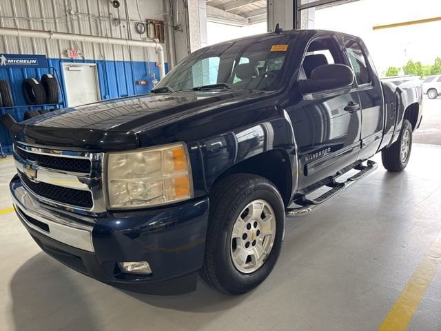 2011 Chevrolet Silverado 1500's photo